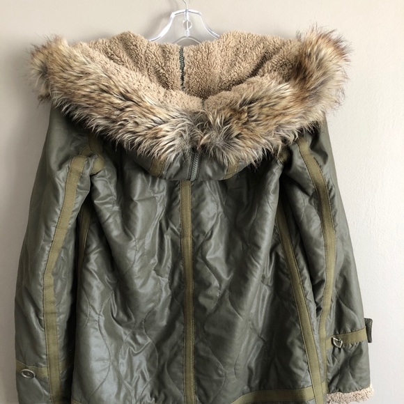 Winter jacket - Picture 3 of 3